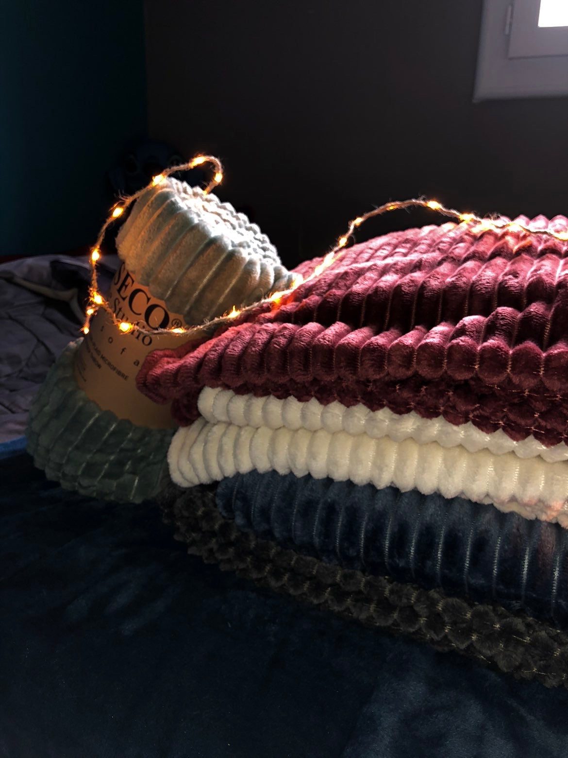 Plaid Home Studio RIBBLE microflanelle rouge bordeaux 130/160 cm